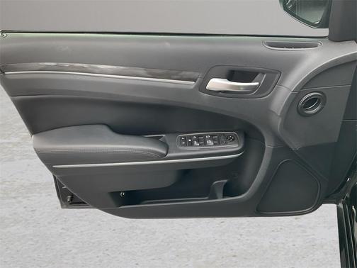 2021 Chrysler 300 Touring