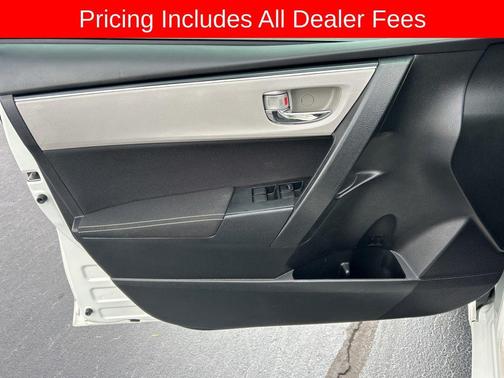 Blizzard Pearl 2019 Toyota Corolla LE