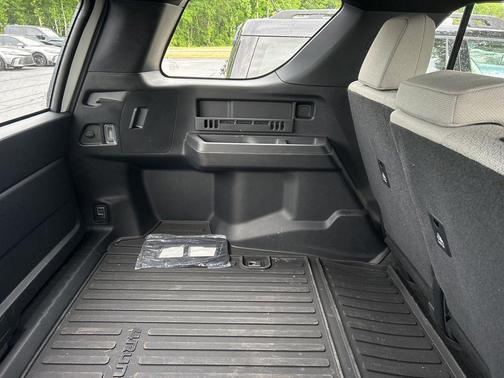 Ice Cap 2025 Toyota 4Runner SR5