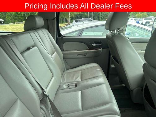 Summit White 2010 Chevrolet Suburban 1500 LT