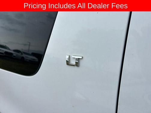 Summit White 2010 Chevrolet Suburban 1500 LT
