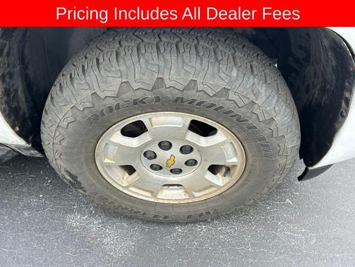 Summit White 2010 Chevrolet Suburban 1500 LT