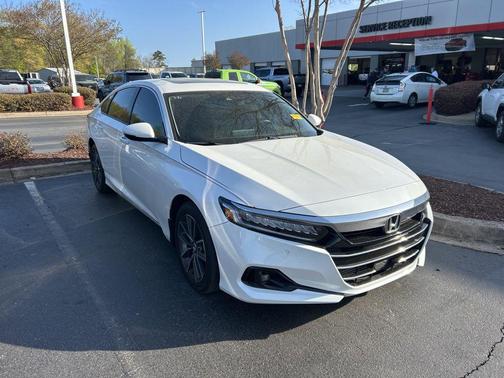 Platinum White Pearl 2022 Honda Accord EX-L 1.5T