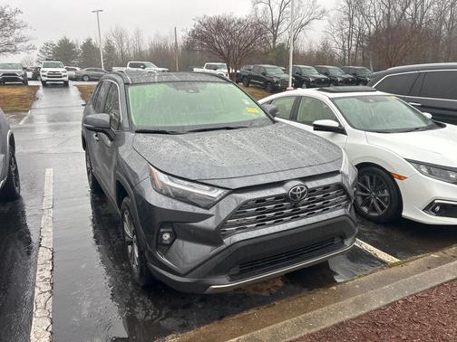 2025 Toyota RAV4 Hybrid SE