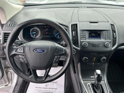 2017 Ford Edge SE