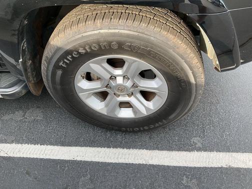 Midnight Black Metallic 2018 Toyota 4Runner SR5