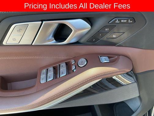 Arctic Grey Metallic 2021 BMW X7 xDrive40i