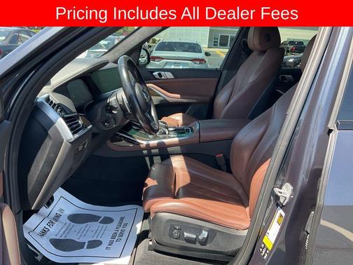 Arctic Grey Metallic 2021 BMW X7 xDrive40i