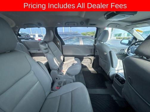 Midnight Black Metallic 2020 Toyota Sienna XLE