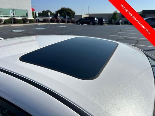 Aspen White TriCoat Pearl 2022 Nissan Sentra SR
