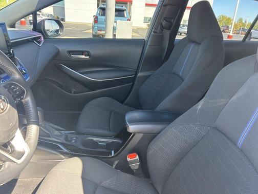 Classic Silver Metallic 2022 Toyota Corolla SE