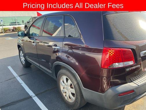 Dark Cherry 2012 Kia Sorento LX