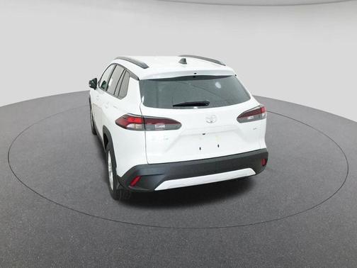 Wind Chill Pearl 2026 Toyota Corolla Cross LE