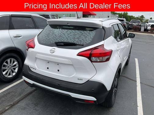 Aspen White TriCoat Pearl 2020 Nissan Kicks SR
