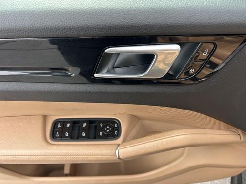 2019 Porsche Cayenne Cayenne