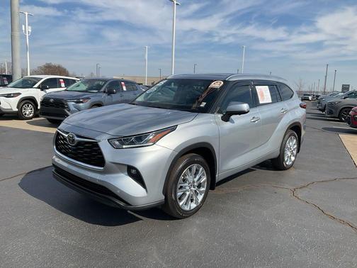 2025 Toyota Highlander Limited