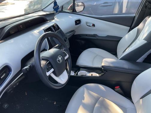 2017 Toyota Prius Four