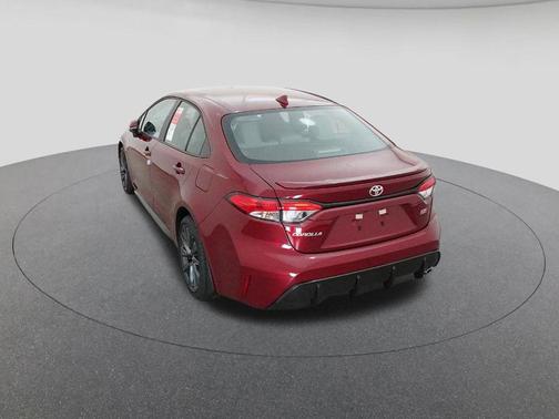 Ruby Flare Pearl 2026 Toyota Corolla SE