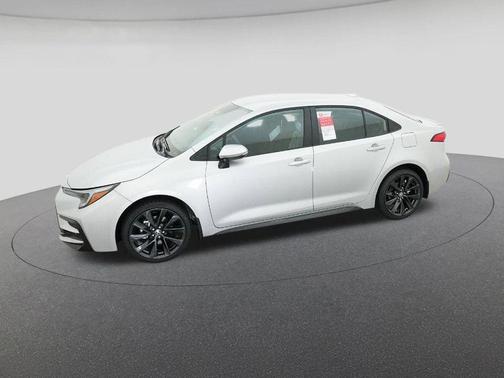 Classic Silver Metallic 2026 Toyota Corolla SE