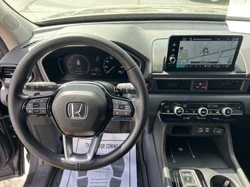 Modern Steel Metallic 2024 Honda Pilot Touring 8-Passenger