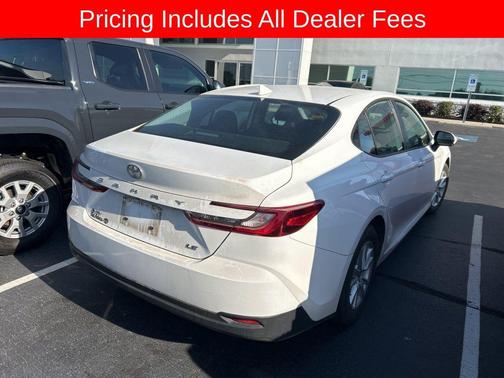Ice Cap 2025 Toyota Camry LE
