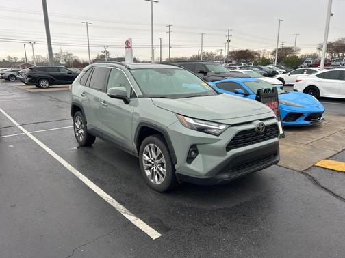 2022 Toyota RAV4 XLE Premium