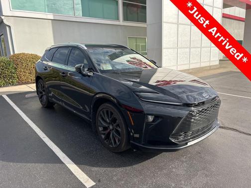 2025 Toyota Crown Signia Limited