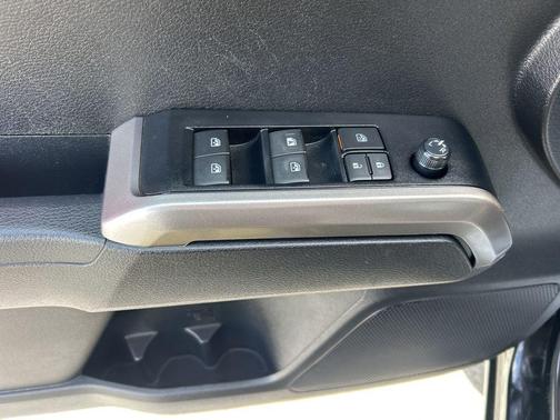 Black 2023 Toyota Tacoma SR5