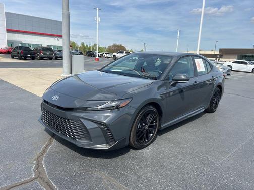 Underground 2025 Toyota Camry SE