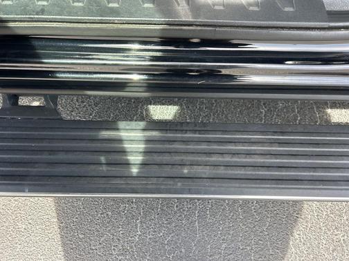 AGATE BLACK METALLIC 2023 Ford F-150 Lariat