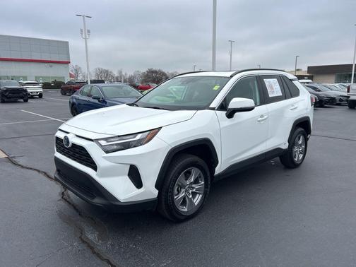 2023 Toyota RAV4 Hybrid XLE