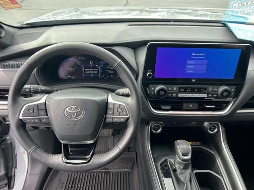 2026 Toyota Highlander Hybrid Base