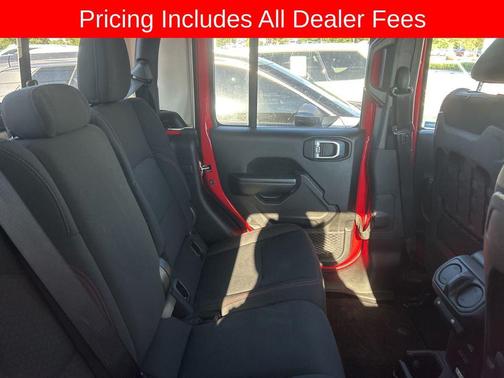 Firecracker Red Clearcoat 2021 Jeep Gladiator Rubicon