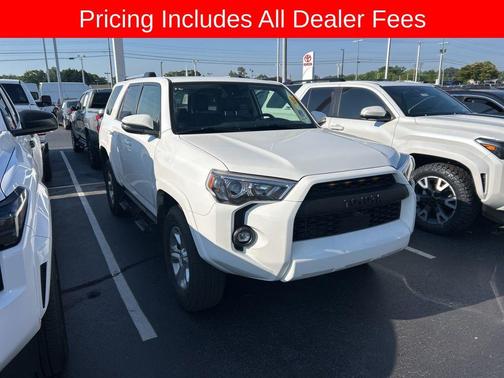 White 2022 Toyota 4Runner SR5 Premium