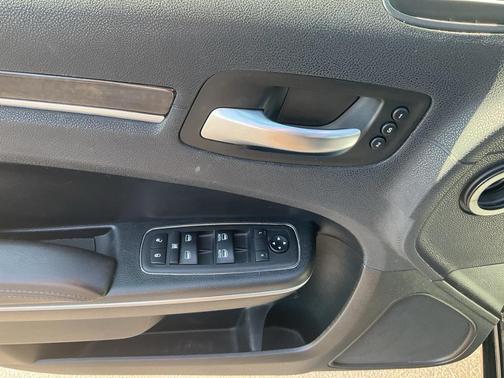 2018 Chrysler 300 Limited