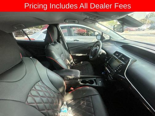 White 2022 Toyota Prius LE