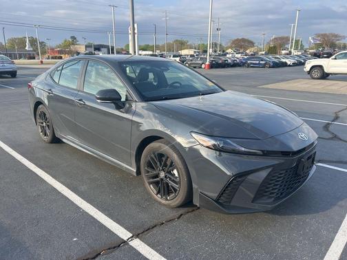 Underground 2025 Toyota Camry SE