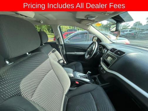 Granite Pearlcoat 2017 Dodge Journey SE