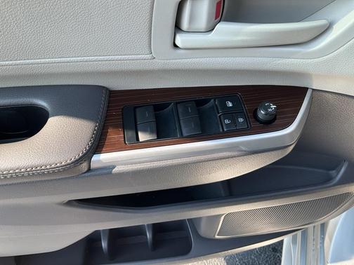 2022 Toyota Sienna LE