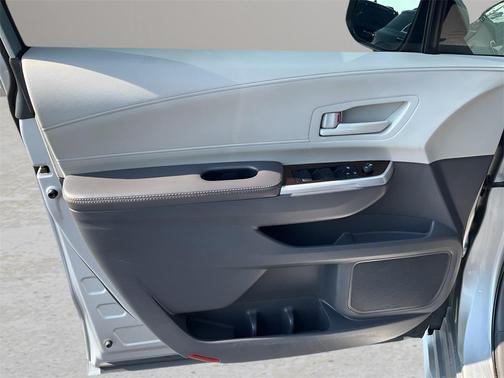 2022 Toyota Sienna LE