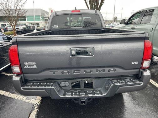 2022 Toyota Tacoma SR
