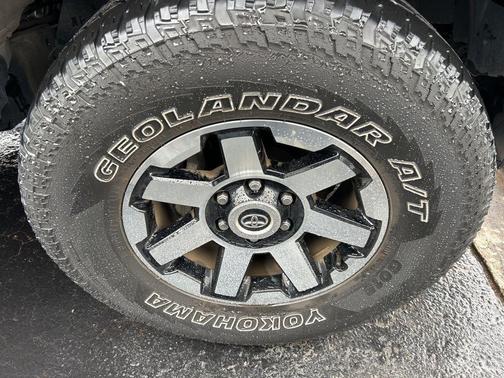 2022 Toyota Tacoma SR