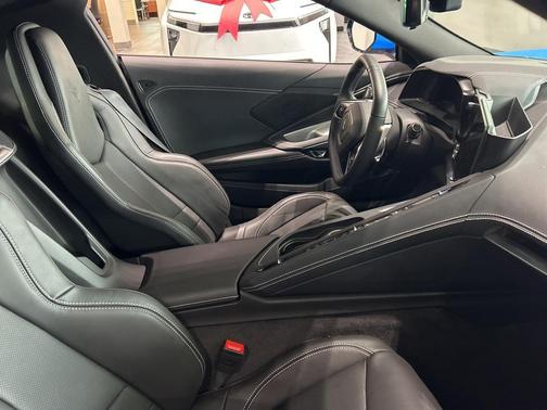 2024 Chevrolet Corvette Stingray w/1LT