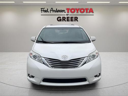 2017 Toyota Sienna XLE