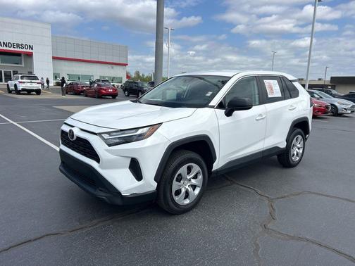 2023 Toyota RAV4 LE