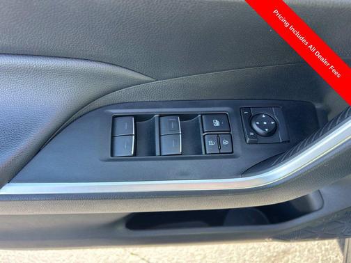 Ice Cap 2025 Toyota RAV4 XLE