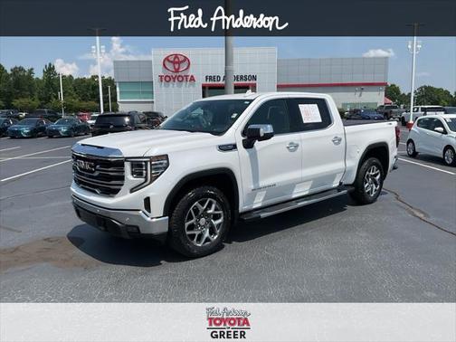 2022 GMC Sierra 1500 SLT