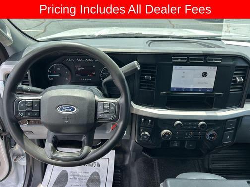 OXFORD WHITE 2023 Ford F-250 XL