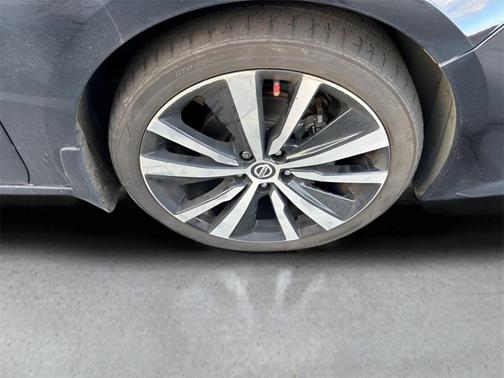 2022 Nissan Altima SR FWD