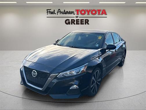 2022 Nissan Altima SR FWD